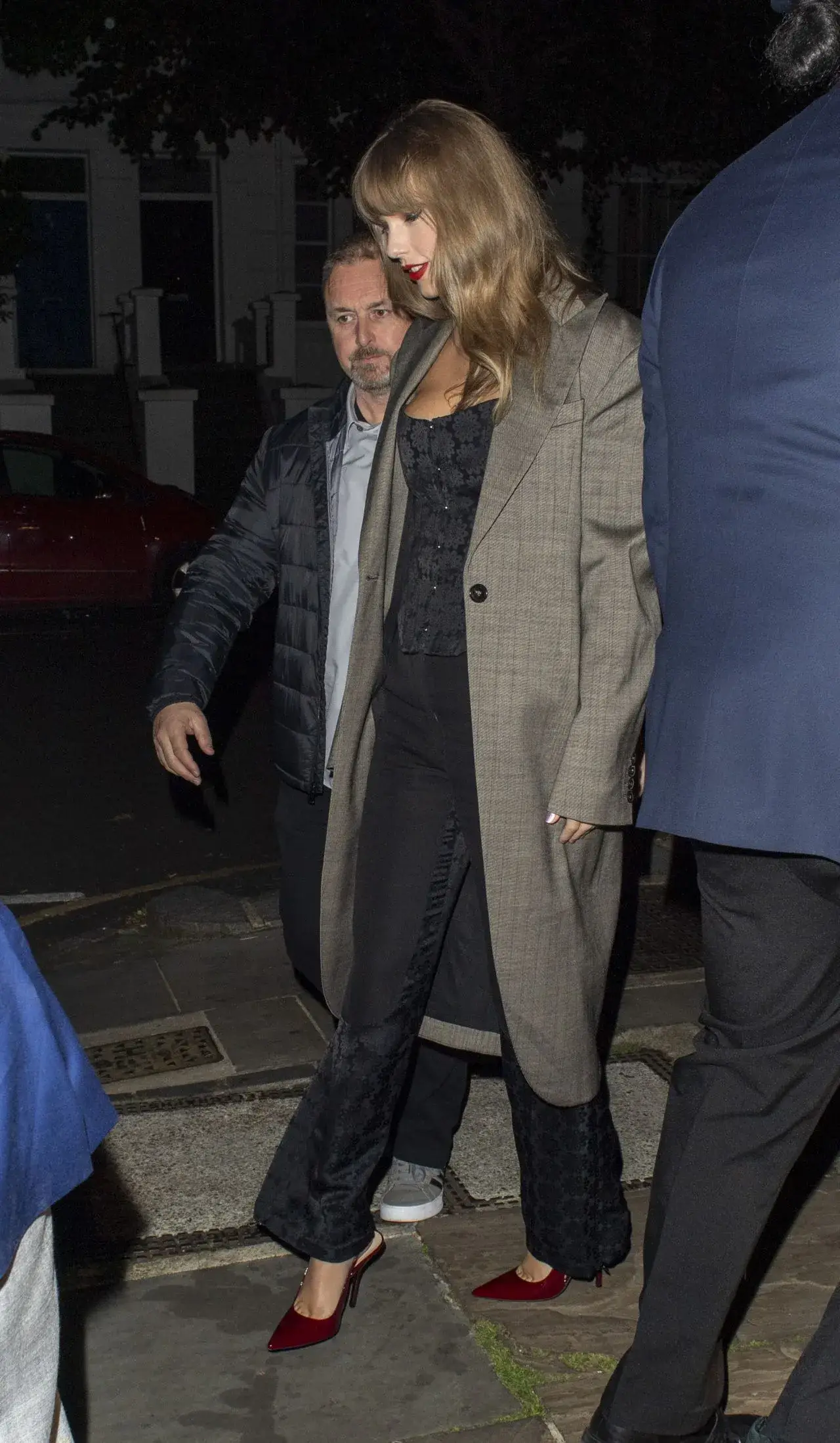 Taylor Swift at Argentinean Restaurant Casa Cruz in Notting Hill